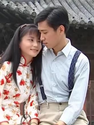 同样是租房：书桓和杜飞的房间差距有多大？一个简陋，一个奢华 #情深深雨蒙蒙 #老剧回看 #经典影视