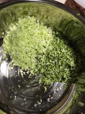 三文鱼牛肉鸡肉自制狗粮的做法 步骤3