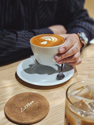 咖勢月，照無眠。｜LilBee COFFEE