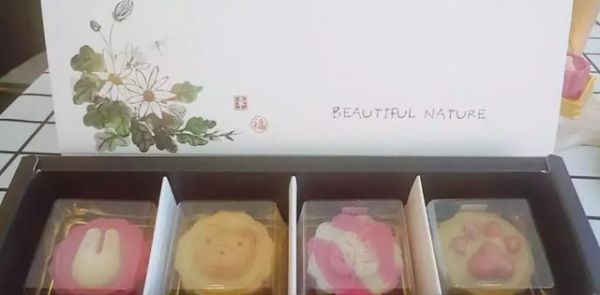 这个中秋，一定要让狗狗吃上宠物专属的爱心月饼