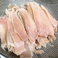 自制狗狗零食烤鸡胸肉干的做法图解2