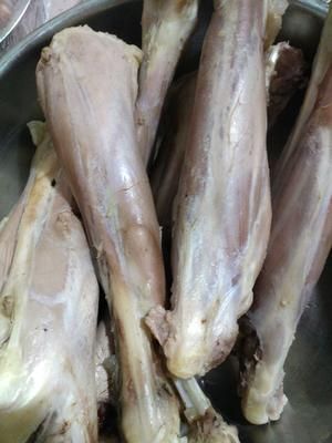 自制宠物零食风干羊腿磨牙的做法 步骤1