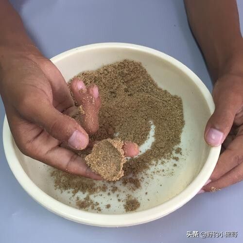 分享野钓鲤鱼的 3 款饵料,高手都知道,这才是钓鲤鱼的好饵