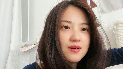 一群富人演穷人来赚穷人的钱。