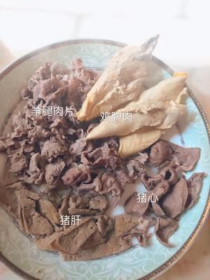 自制狗零食 (羊肉片、鸡胸肉,猪心、猪肝片)的做法 步骤2