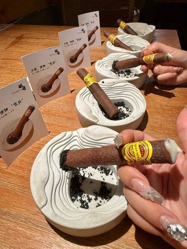长沙，真的好离谱啊。。。。。