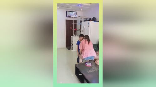爷俩串通好整蛊妈妈，你们没有想过后果吗，三天没有挨打了吧！
