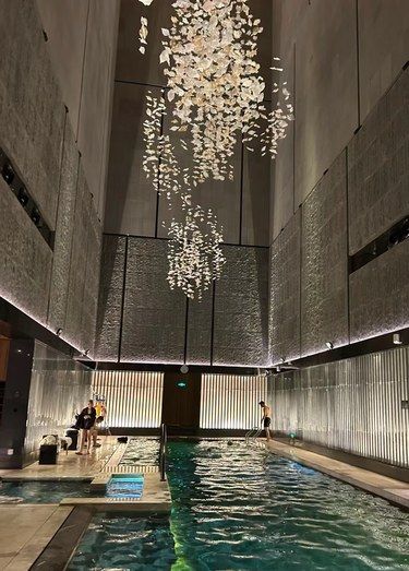 之前周杰伦来深圳，就是入住的这个酒店。
