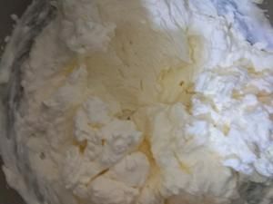 8寸榴莲芒果千层蛋糕成熟配方的做法 步骤7