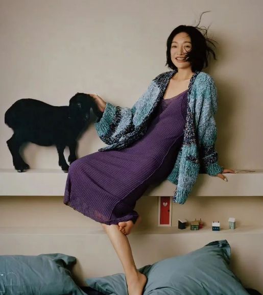 被香奈儿宠了16年,看看周迅是怎么穿小香风的吧!