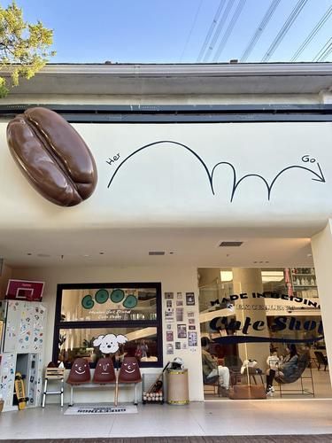 北京新店｜600 ㎡小狗咖啡，可爱且治愈