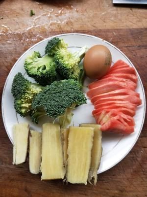 宠物食谱～鸡肉菜团的做法 步骤2