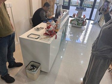 一家超级干净卫生的宠物店，洗完澡滂香