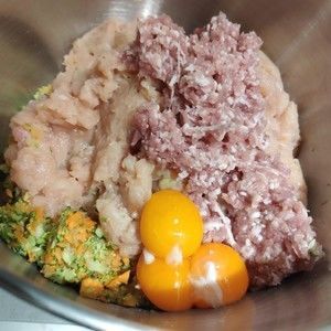 自制猫狗宠物生日蛋糕/辅食蛋糕（无烤箱）的做法步骤 第1步