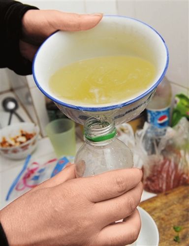 白糖+水+白矾2小时熬出歪蜂蜜