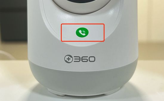 　　此外，像是截图、视频录制功能四款产品也是均有支持，随时方便抓拍家中宠物呆萌状态。