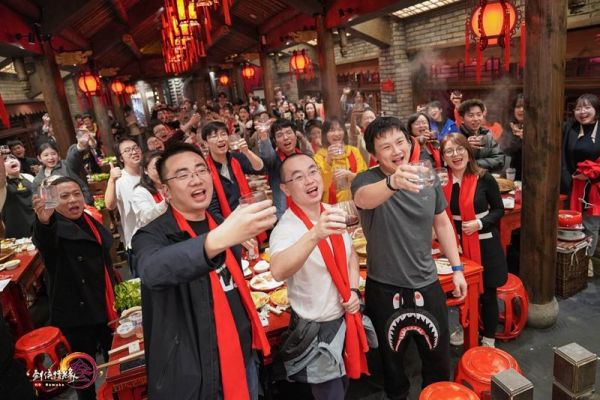 天降奇遇 生肖献礼! 登录《剑网3》100%必出宠物奇缘