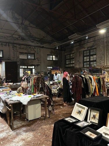 big胆！！竟然在上海逛黑市…