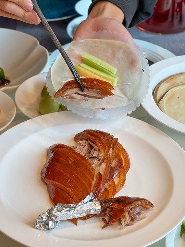 家庭聚餐还得来吃大鸭梨！！！