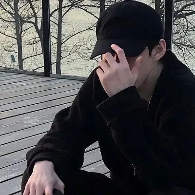 型男之谜：男生头像中的有型神秘魅力