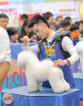 林俊祥 美容教师