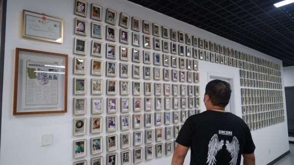 “95后”宠物殡葬师：用善终服务与爱宠告别