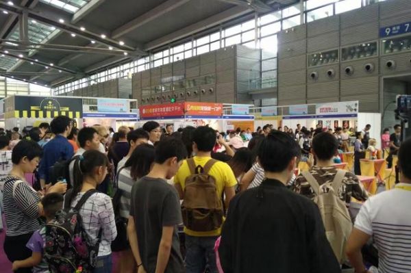 中国（深圳）国际宠物健康展览会AHC(www.828i.com)