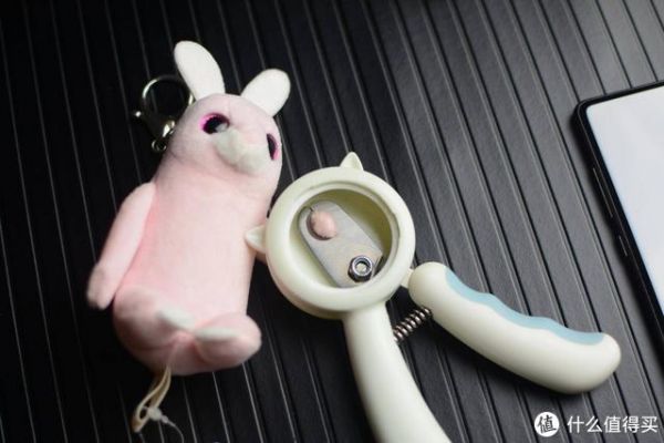 可视窗口+防飞溅设计，这款宠物指甲剪，能够拯救你的家具