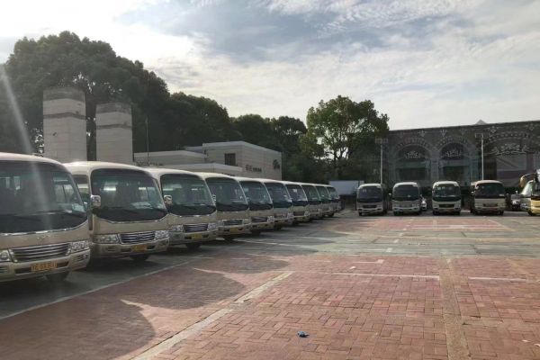 衢州到昆明长途直达大巴随车电话