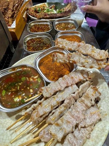昆明）毫不起眼但真正好吃的烧烤摊...