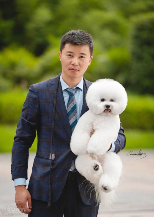杨凡