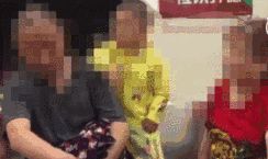 大爷街头rap狂怼熊孩子：给宠物洗澡，不给爸妈洗脚