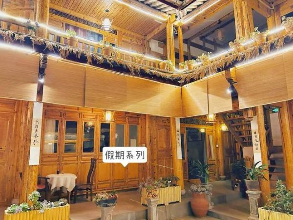 它营业3天，民宿收入20万！丽江一哈士奇变身行李接送专员