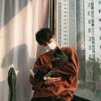 有爱好看的男生与宠物同框暖男头像