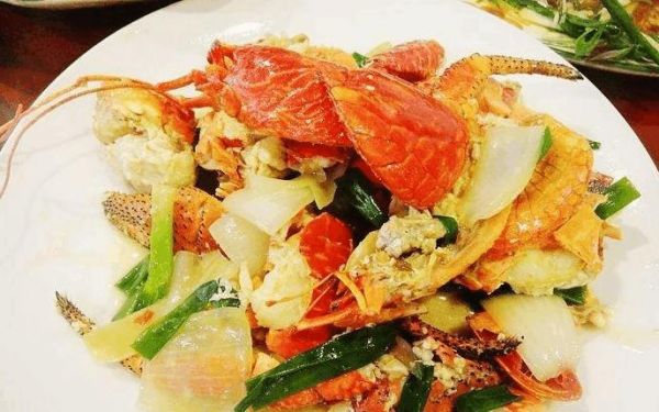 它会爬树, 爱吃椰子, 像蜘蛛也像螃蟹, 放在盘里是美味!