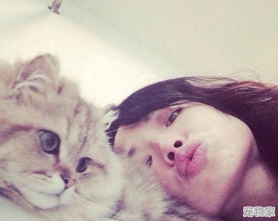 郭碧婷养20只狗10只猫40只鸟在家里，如果你的女朋友也养这么多，你能接受吗