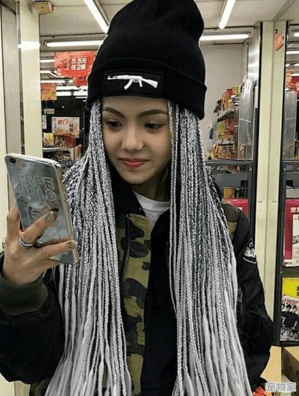 非洲人的小脏辫，是扎一次就不拆吗？洗头发怎么办啊
