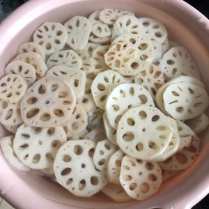 自制宠物零食,鸡肉藕合的做法 步骤1