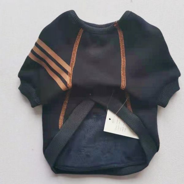 青岛蓝宝石狗裙子，小狗服装厂家定制