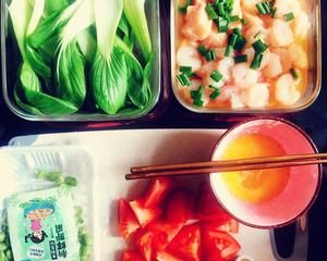 好吃到舔碗底的番茄虾仁鸡肉拌饭的做法 步骤1