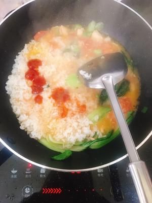 好吃到舔碗底的番茄虾仁鸡肉拌饭的做法 步骤4