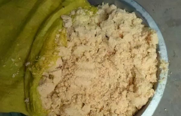 用自制窝料钓鲫鱼,效果比商品饵好很多,配方简单,在家就能自制