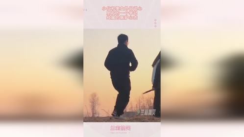 小伙和美女外出谈心，朋友的一个举动，纯属的嫉妒心态