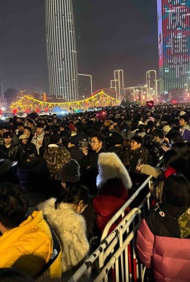 天津跨年！津湾广场来了一亿人！