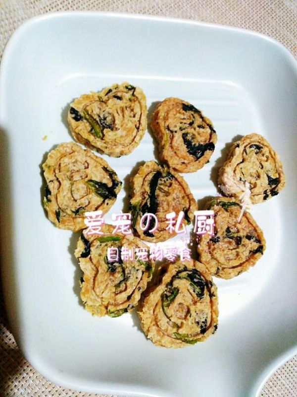 自制宠物零食狗饼干鸡肉菠菜燕麦饼干的做法