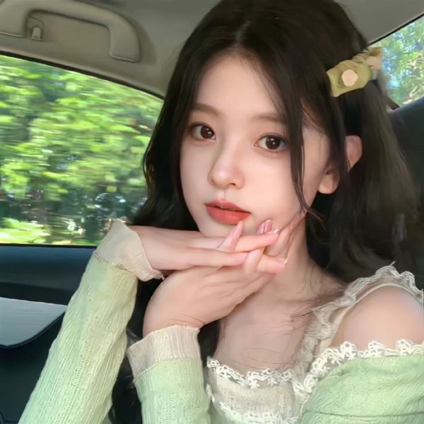 漂亮的女生微信头像真人图片2024最新款
