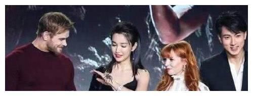 明星都养什么宠物？张馨予养的很吓人，李冰冰的宠物不敢养