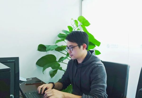 珠海萌宠乐园狗，快乐与健康的宠物生活