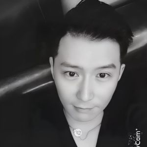 寻绿弘亏亏