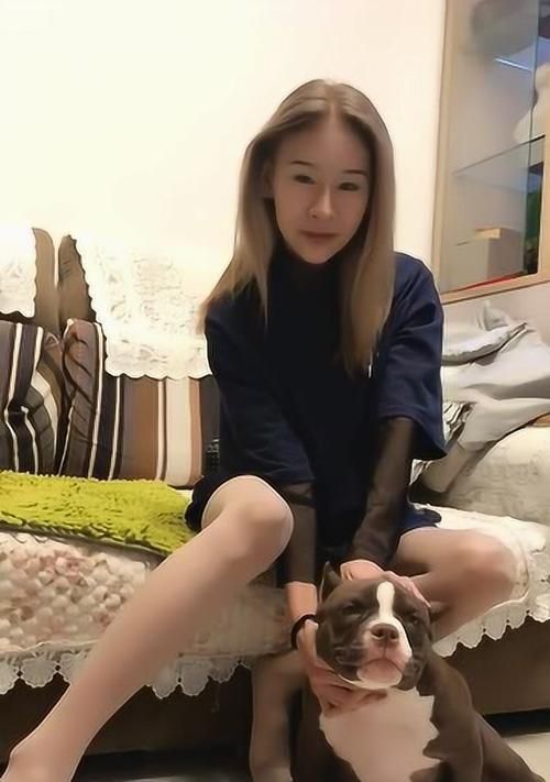 如何应对恶霸犬地包天（养狗人士必备的防范技巧，地包天解决方案）